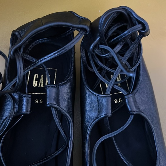 NWT GAP Lace Up Ballet Flats Size 9.5 - Picture 3 of 10